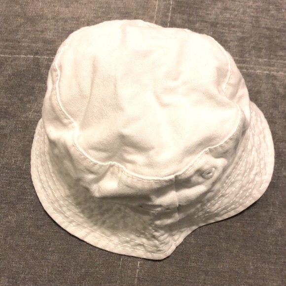 Carter’s | Reversible Bucket Hat for Baby - Picture 5 of 8